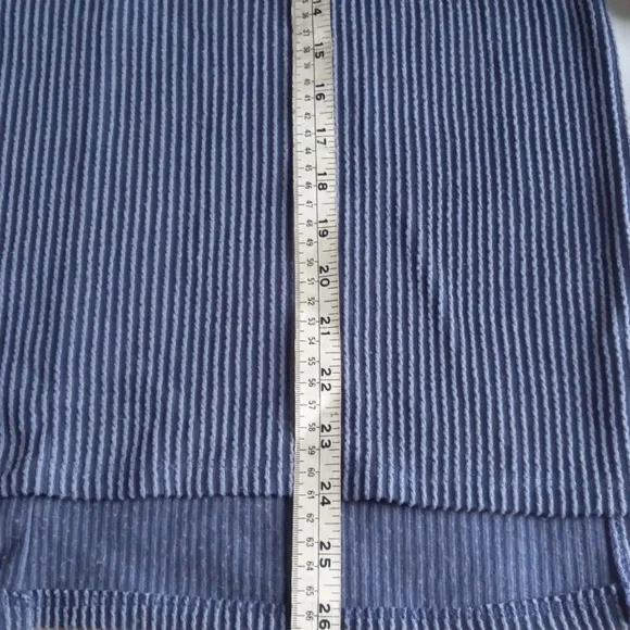 Comfy Ribbed Material Top - Picture 6 of 9